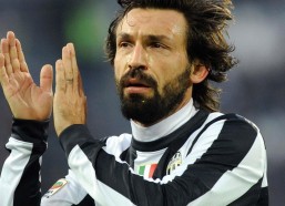 足彩网首页：意籍名哨马萨执哨诺坎普 欧冠关键战巴萨迎战法兰克福裁判团队确认