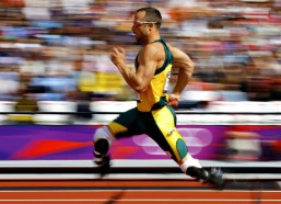 足彩网首页_德杯小组赛次日焦点，野区激战Karsa对决Peanut