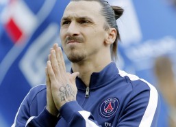 足彩网官网_凯恩闪电帽子戏法引爆安联，拜仁5-0横扫斯图加特宣告重回巅峰